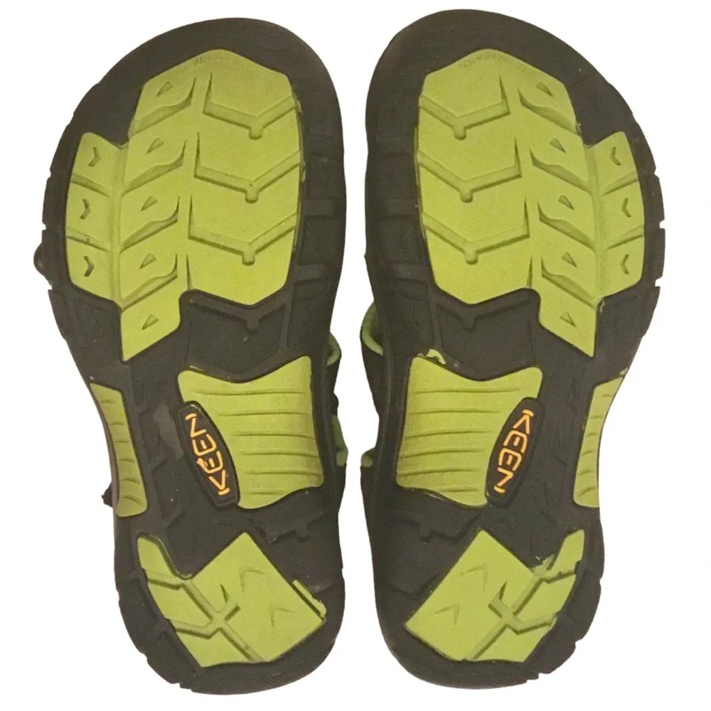 KEEN WaterpKids Sandals Newport H2 Closed Toe Black/ Lime Shoe Size-3